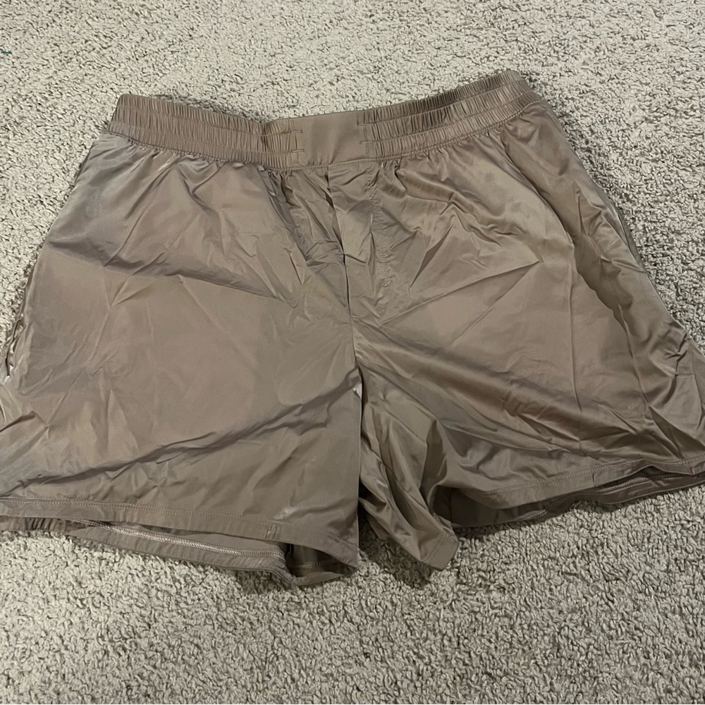lululemon Minimalist Athleisure Lined Running Shorts Taupe Zip Pocket sports